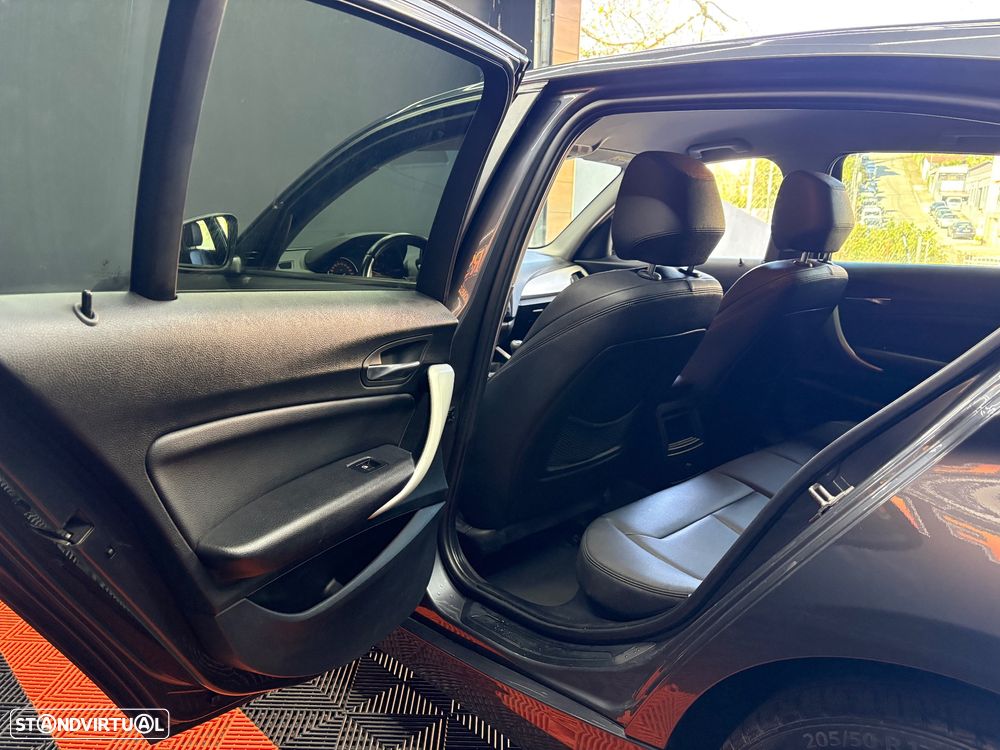 BMW 116 d Sport Line - 35