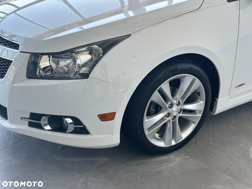 Chevrolet Cruze - 13