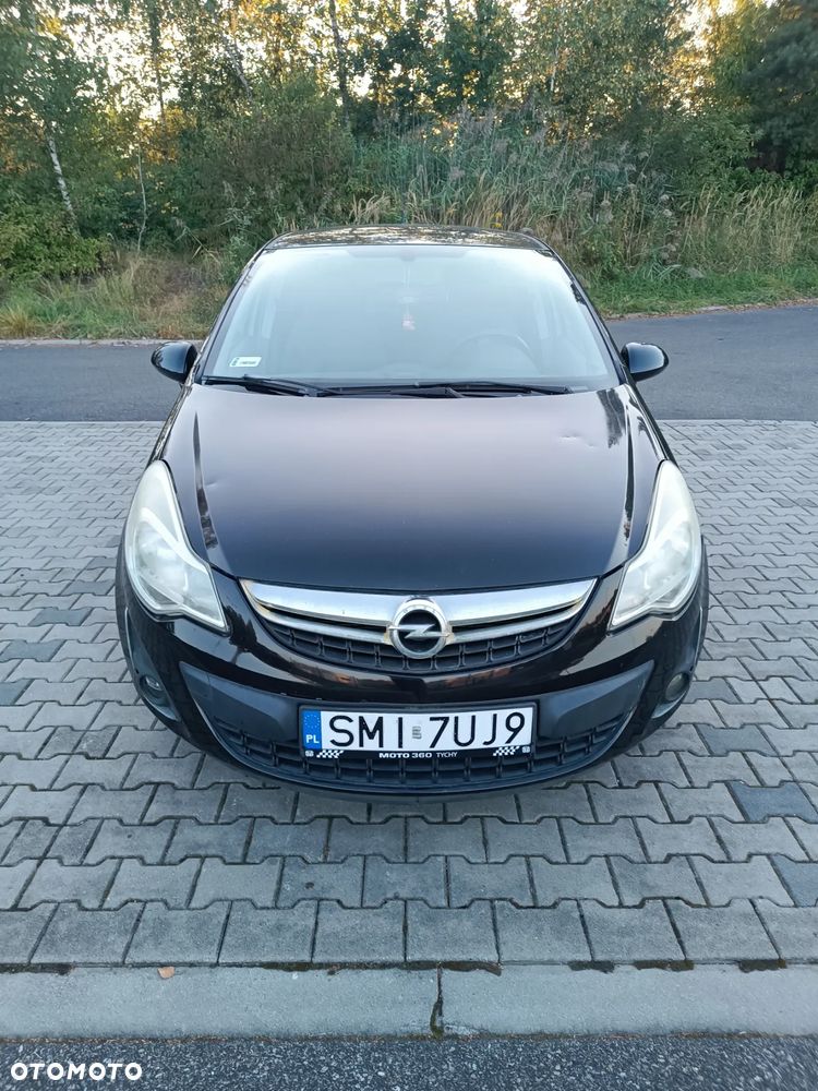 Opel Corsa 1.4 16V Cosmo - 9
