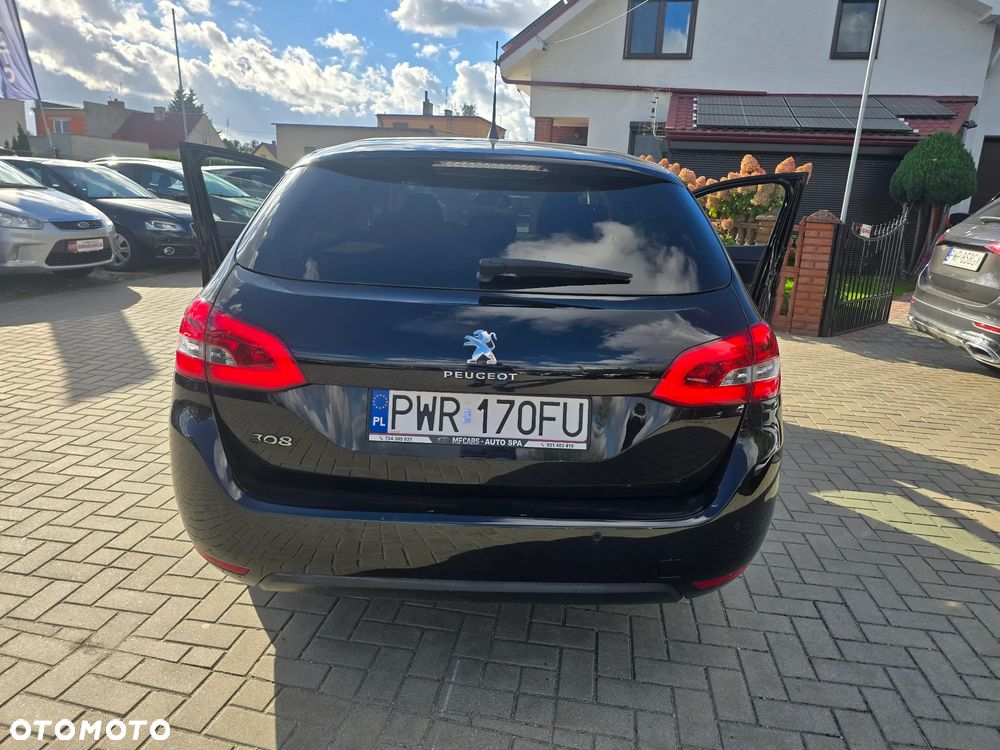Peugeot 308 - 23
