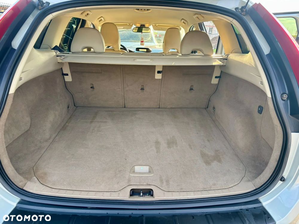 Volvo XC 60 2.4D - 10