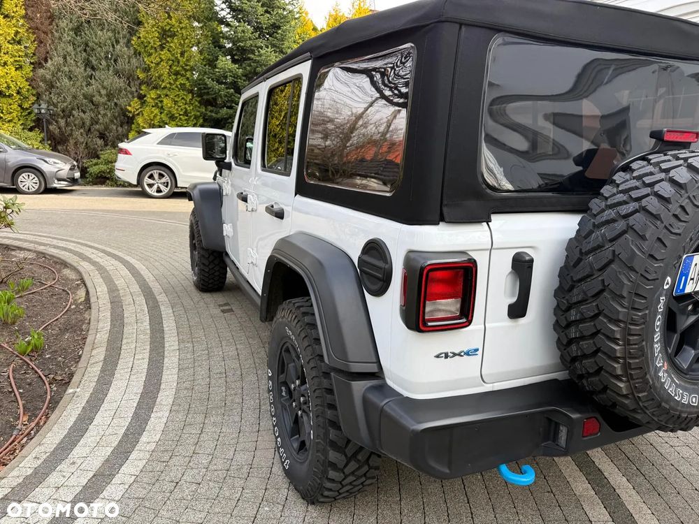 Jeep Wrangler - 12