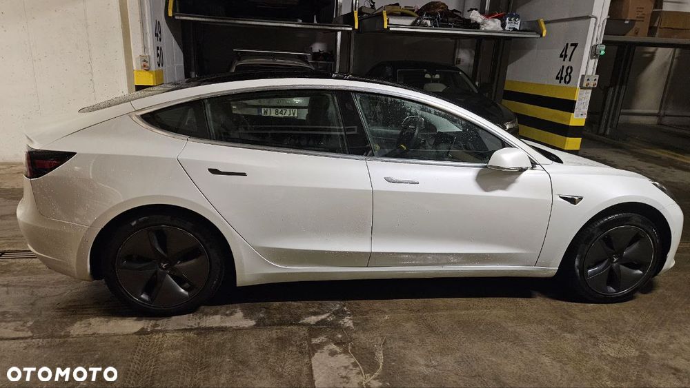 Tesla Model 3 Standard Reichweite Plus Hinterradantrieb - 5