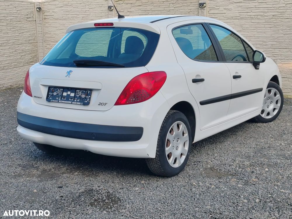 Peugeot 207 - 3