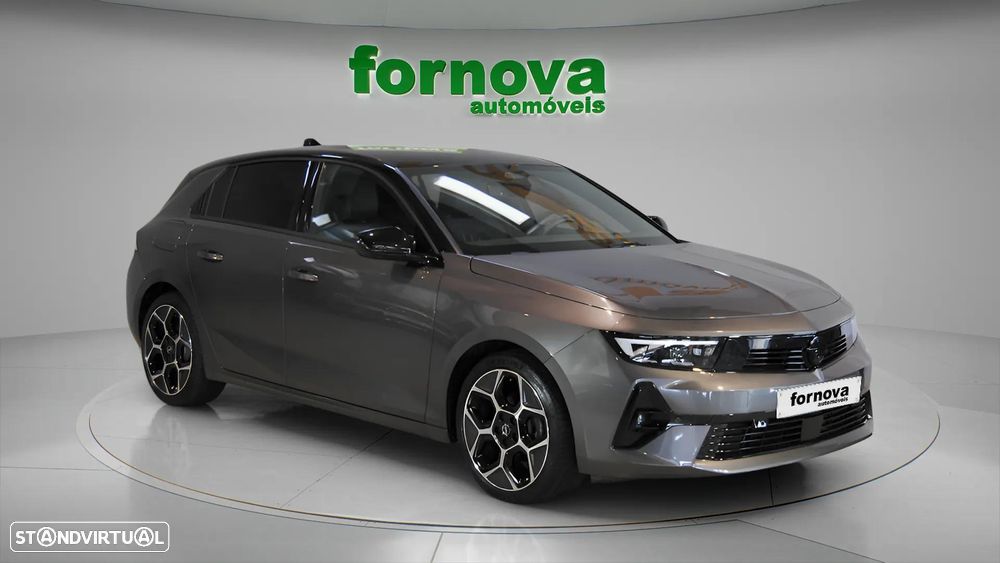 Opel Astra 1.2 T GS Line Aut. - 4