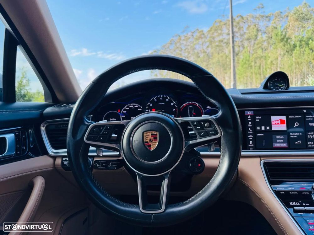 Porsche Panamera Sport Turismo 4 E-Hybrid - 50