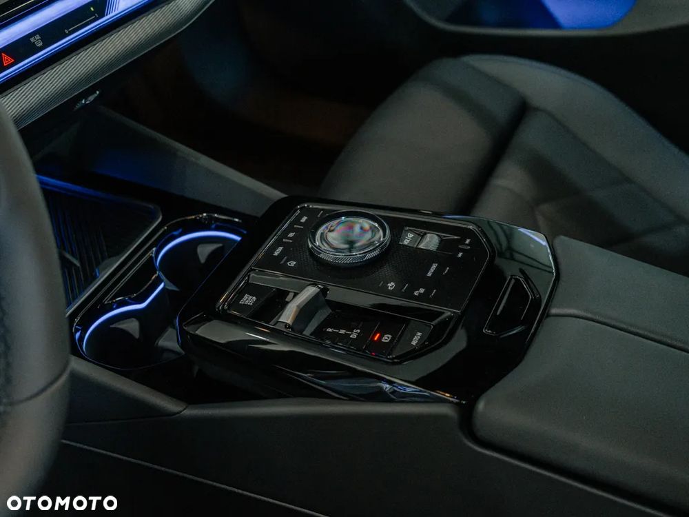 BMW Seria 5 520i - 14