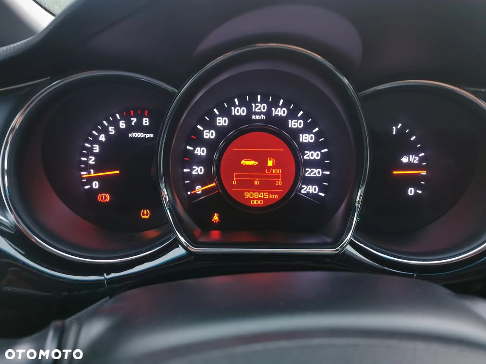 Kia Ceed 1.4 CVVT Dream-Team Edition - 8