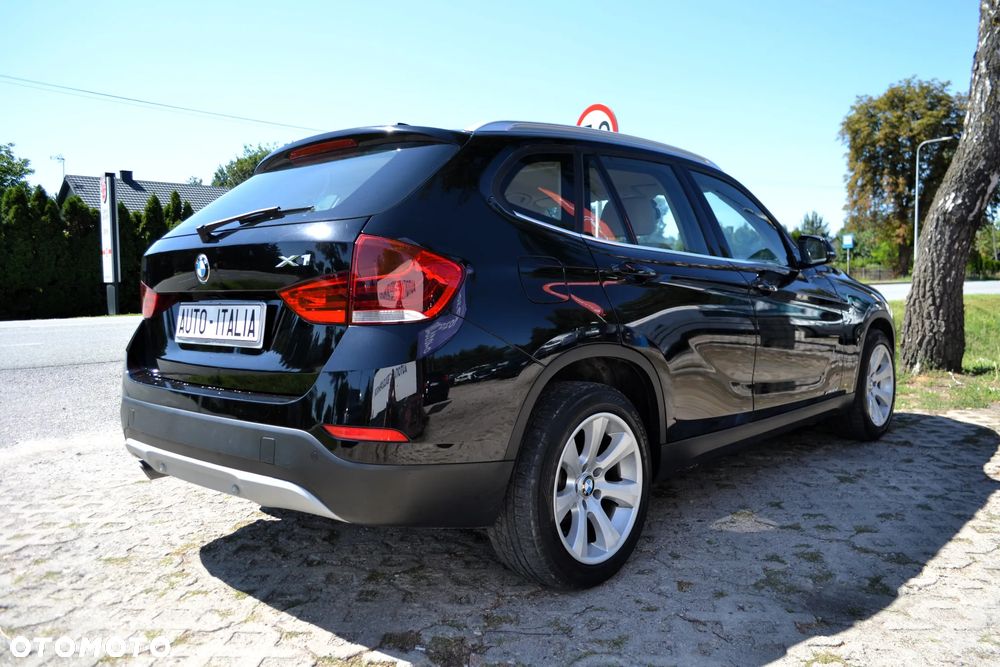 BMW X1 xDrive18d Sport Line - 4