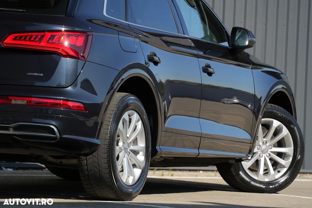 Audi Q5 2.0 40 TDI quattro S tronic Sport - 37
