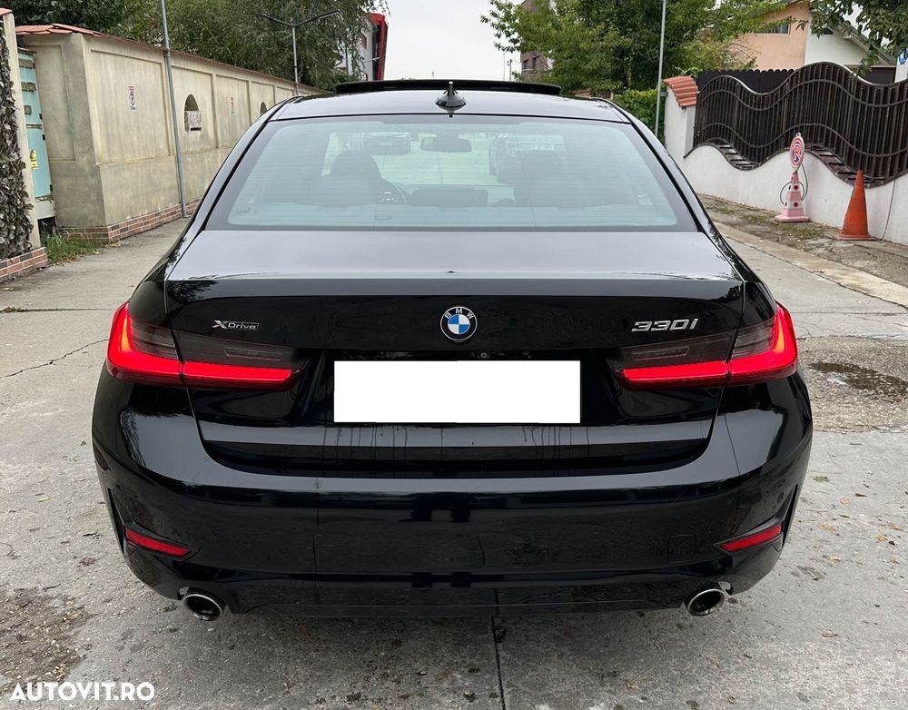 BMW Seria 3 330i xDrive AT - 4
