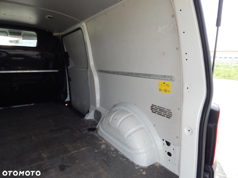 Volkswagen Transporter T-6 Long Klima - 23