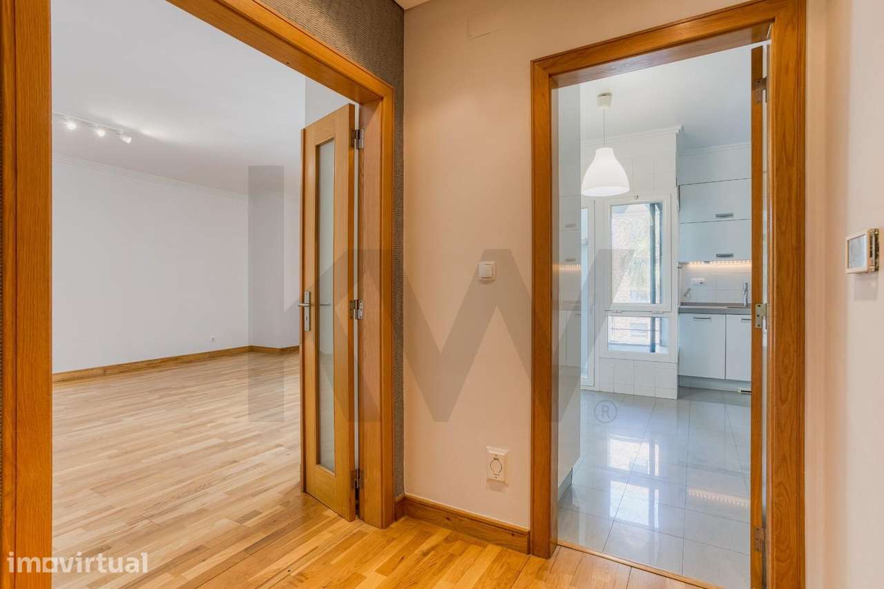 Arrendamento Apartamento T2 Colinas do Cruzeiro | Avenida Miguel Torga - Grande imagem: 2/36