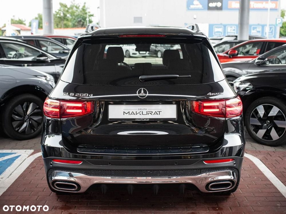 Mercedes-Benz GLB 200 d 4-Matic 8G-DCT - 9
