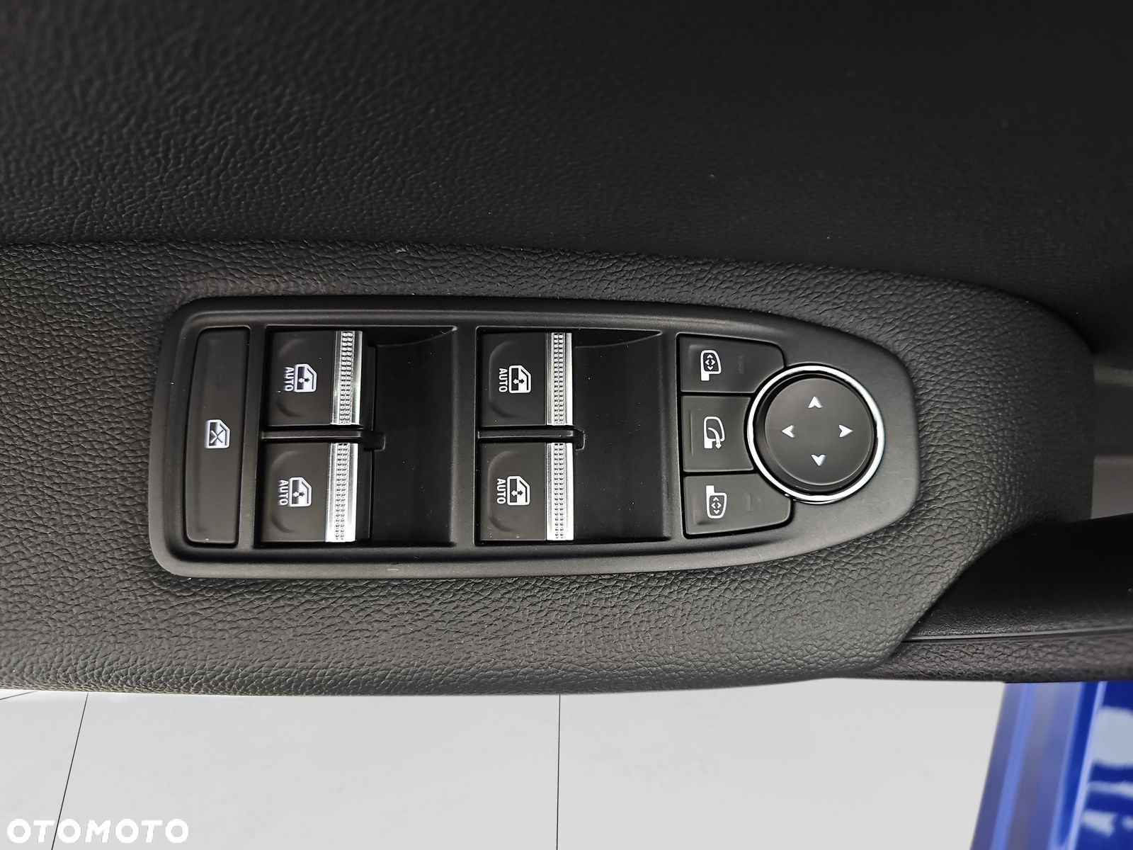 Renault Captur 1.3 TCe mHEV Techno EDC - 11