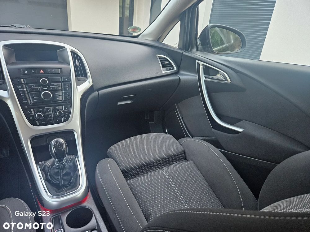 Opel Astra 1.4 Turbo Edition - 21