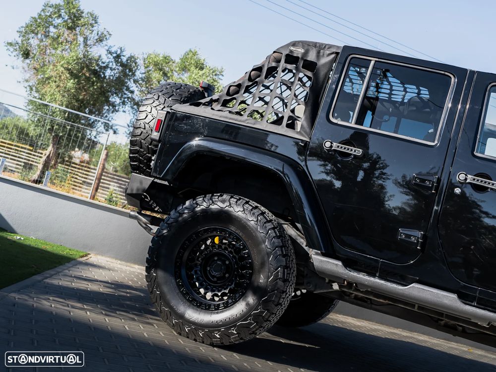 Jeep Wrangler 2.8 CRD DPF Auto Sahara - 44