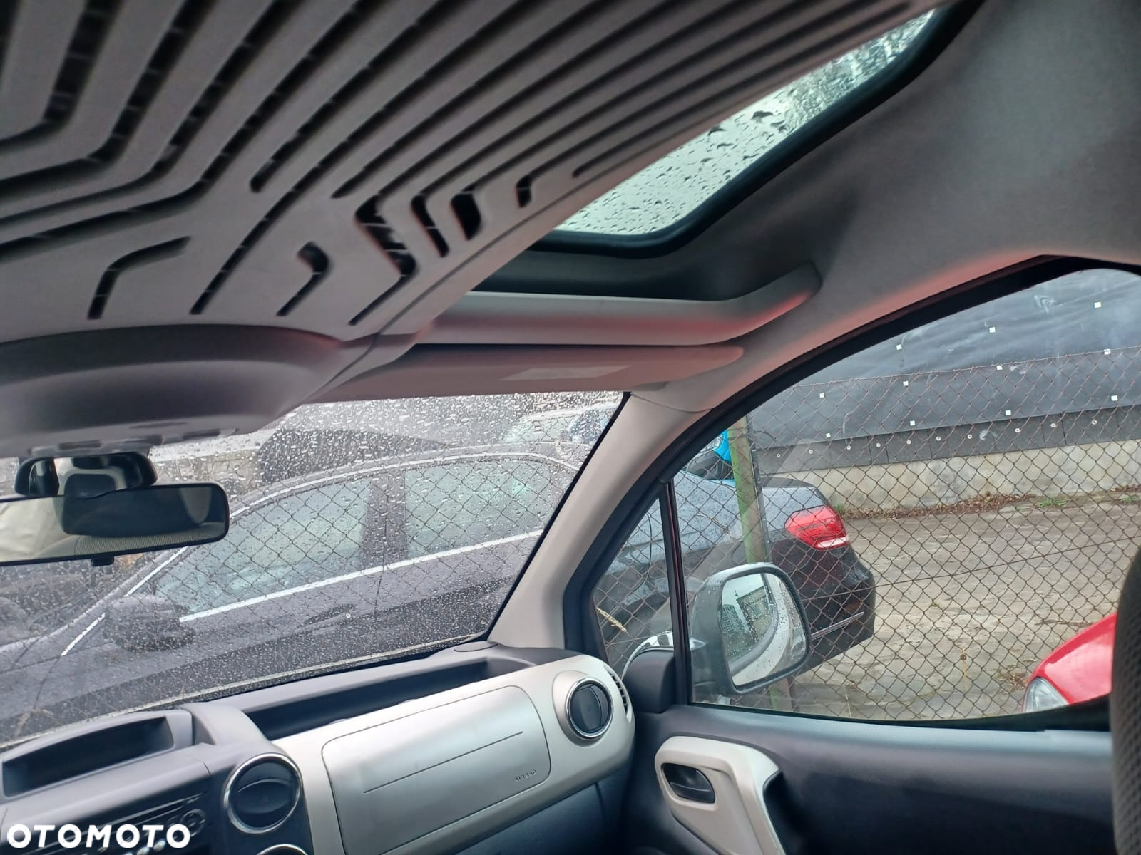 Citroën Berlingo Multispace HDi 115 FAP Selection - 16