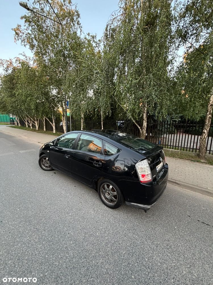 Toyota Prius 1.5 VVT-i Prestige - 3