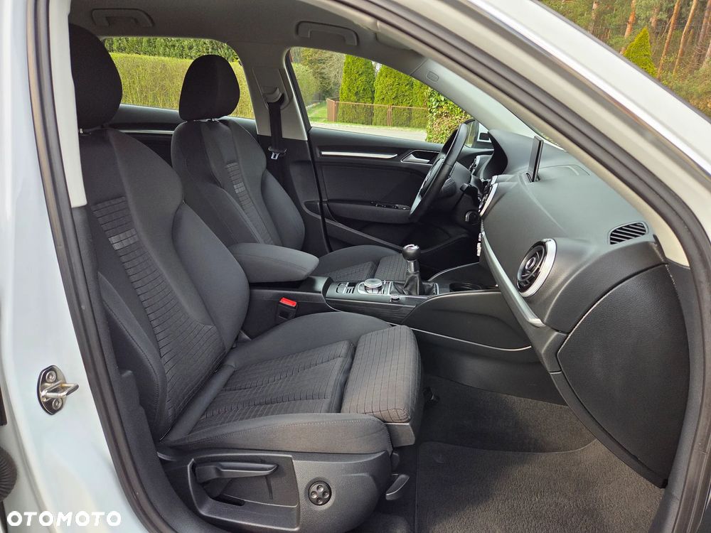 Audi A3 Sportback 2.0 TDI sport - 28