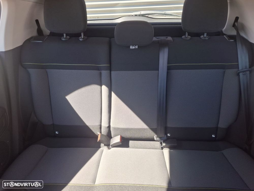 Citroën C3 1.2 PureTech Shine - 21