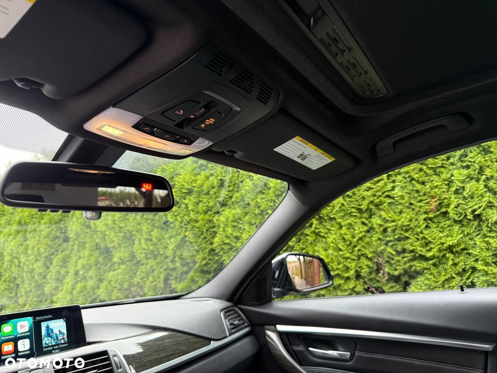 BMW Seria 3 330i Edition M Sport Shadow - 19