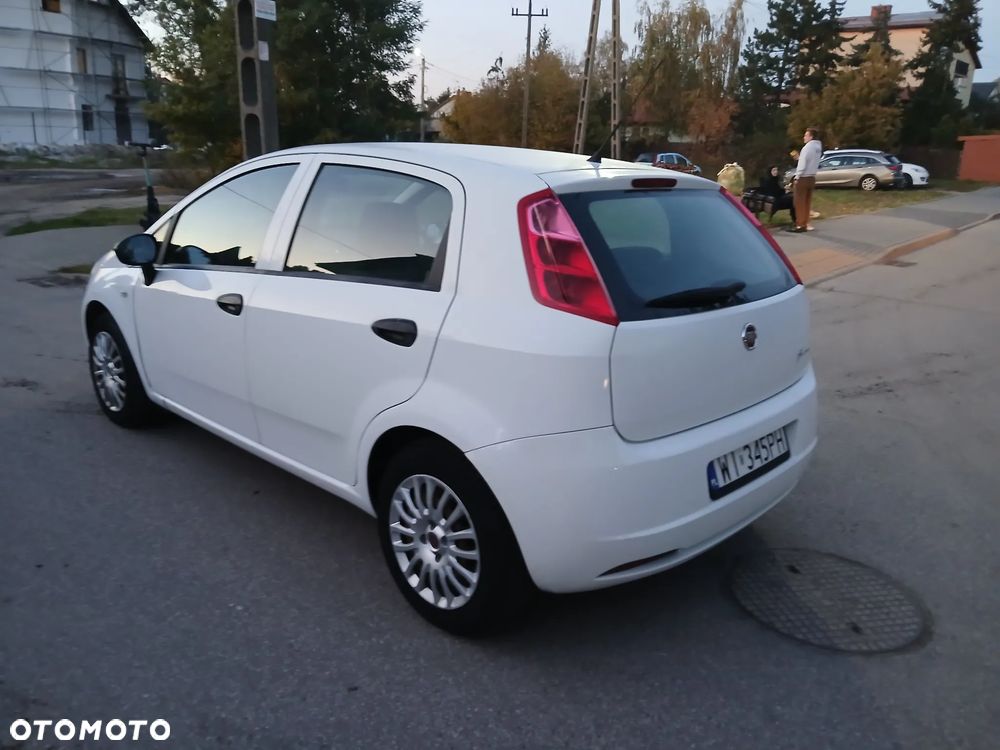 Fiat Punto 2009 photo 5