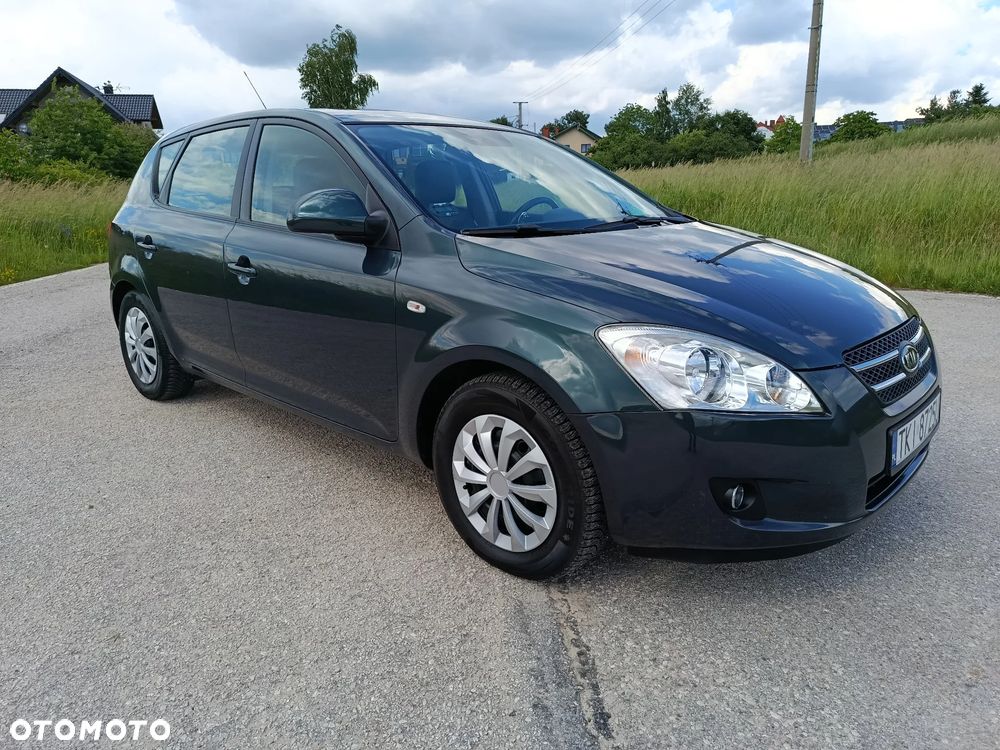 Kia Ceed - 3