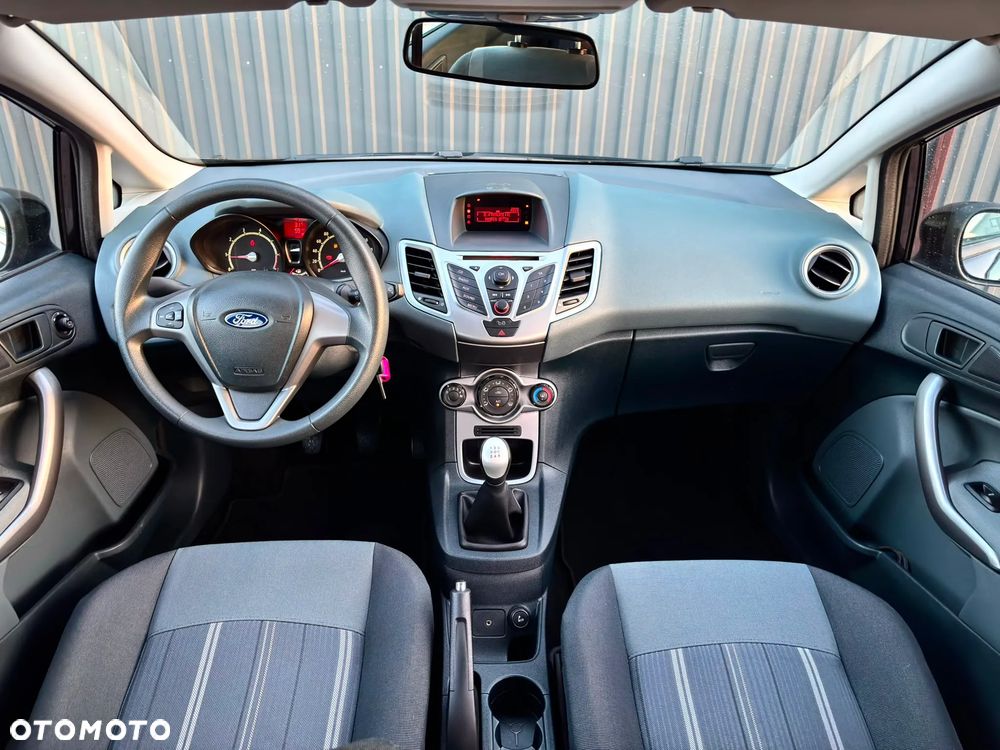 Ford Fiesta 1.25 Titanium EU5 - 12