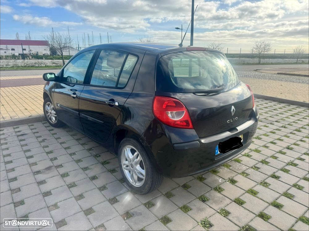 Renault Clio 1.2 16V Dynamique S - 4