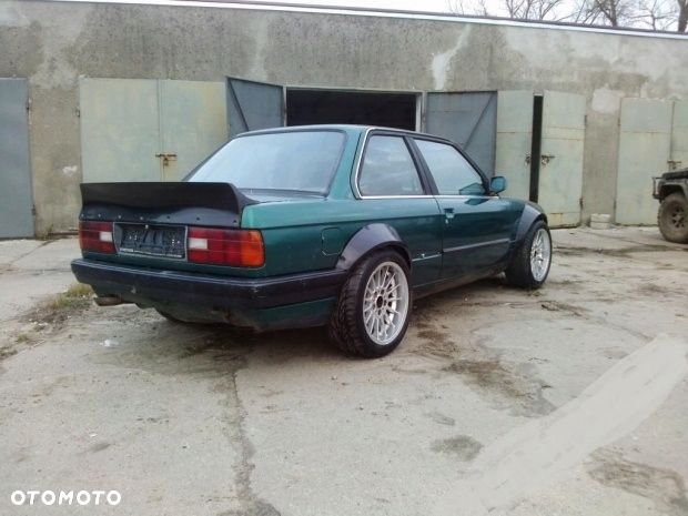 BMW 3 E30 - Poszerzenia nadkoli DRIFT - 6