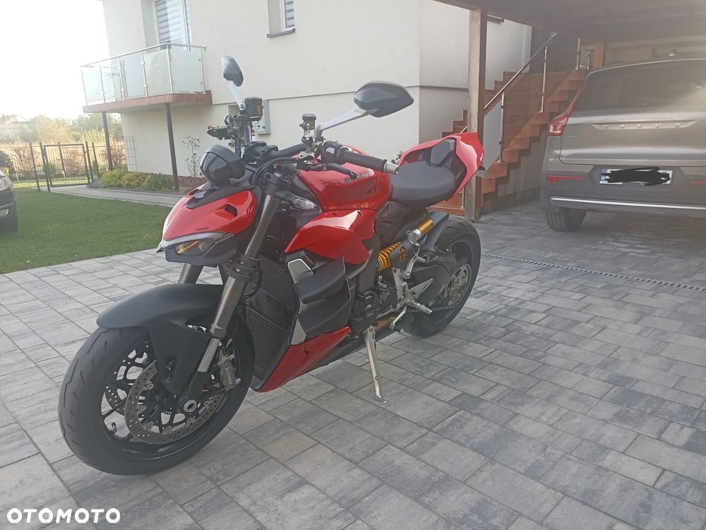 Ducati Streetfighter V2 - 13