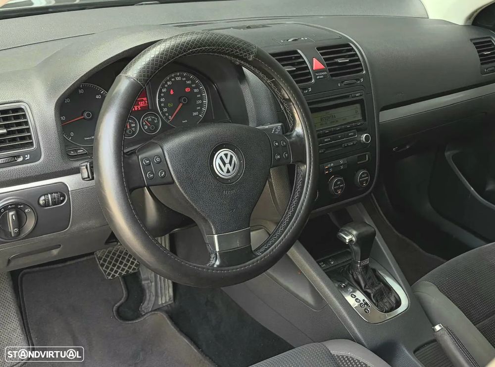 VW Golf Variant 2.0 TDi DPF Sportline DSG - 8