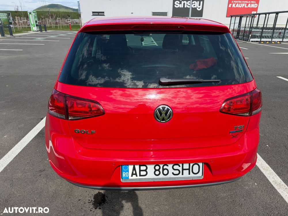 Volkswagen Golf - 5