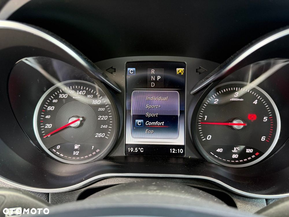 Mercedes-Benz GLC - 29