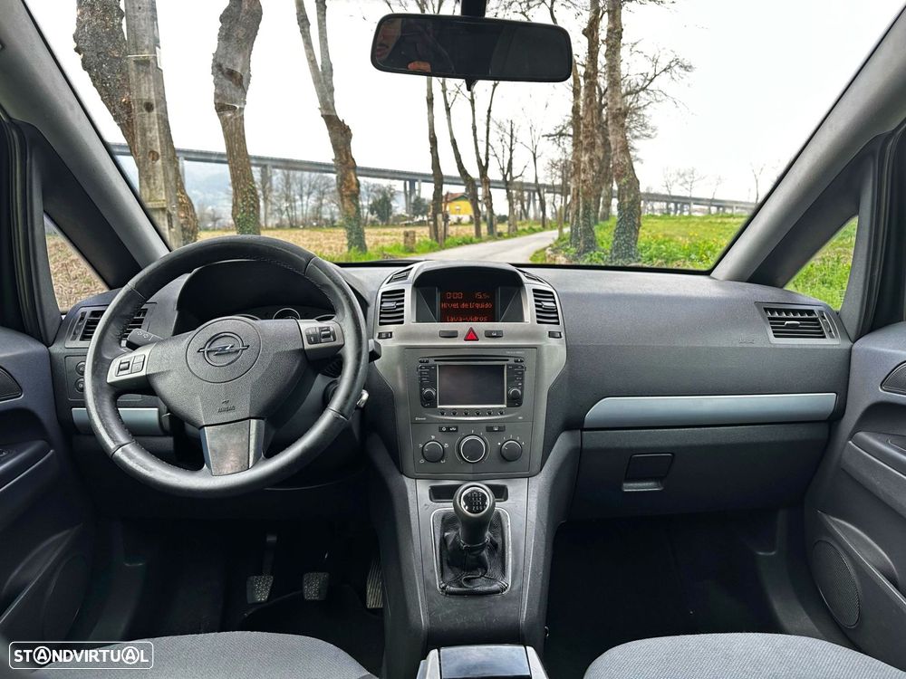 Opel Zafira 1.9 CDTi Enjoy - 18