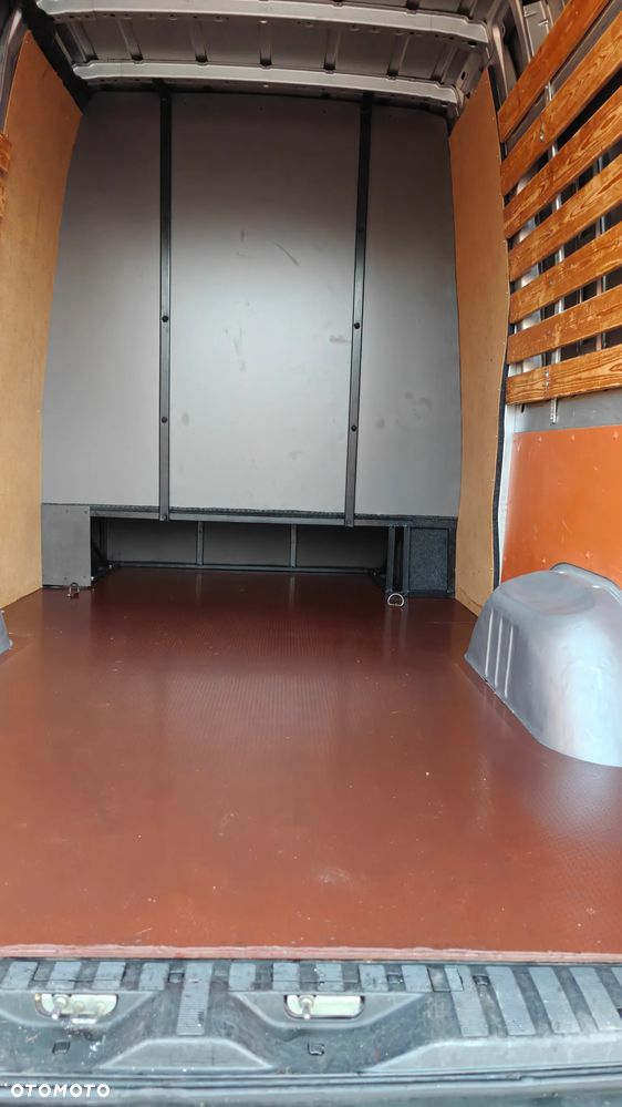 Volkswagen Crafter   brygadówka 7osób - 11