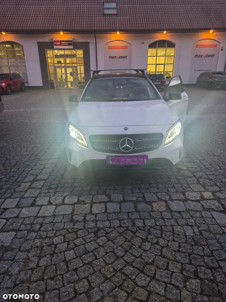 Mercedes-Benz Gla 2018 photo 2