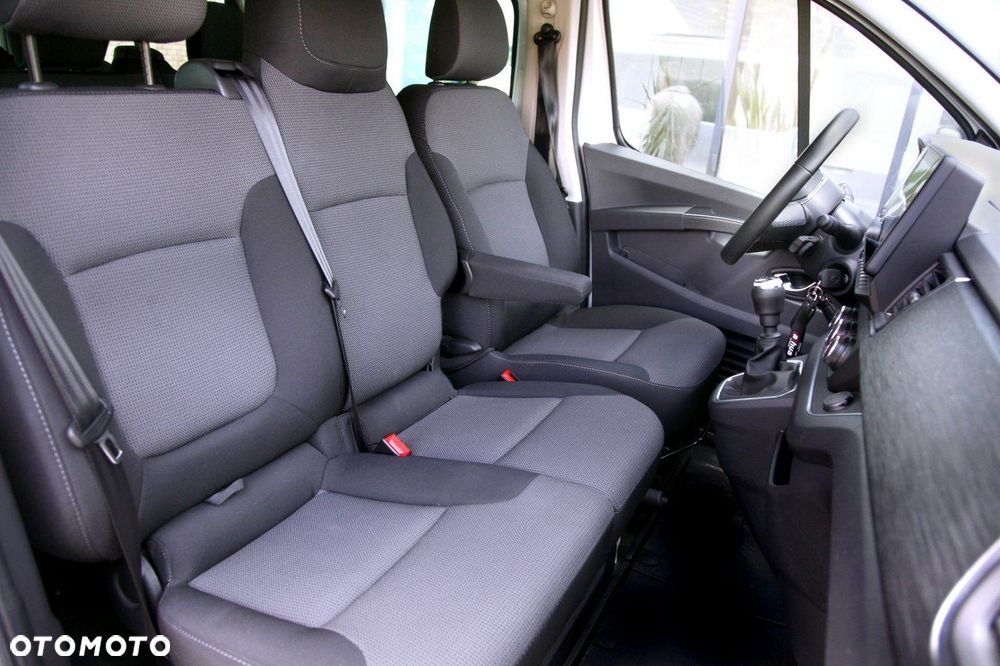 Renault Trafic - 12