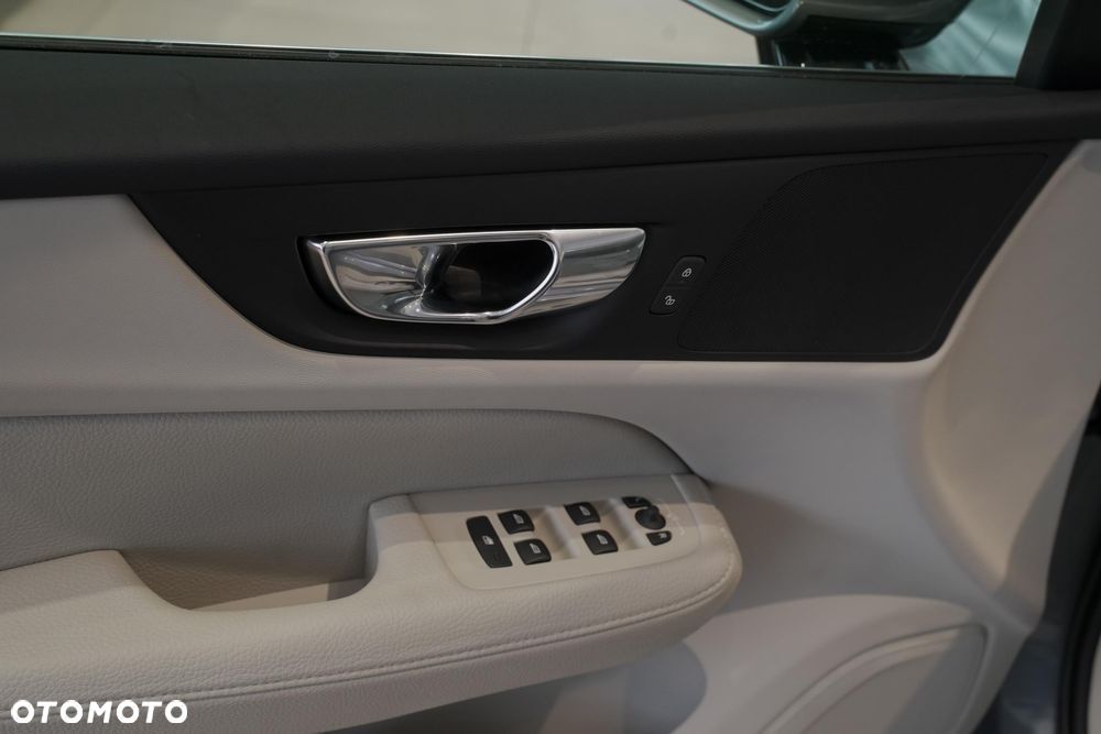 Volvo V60 B4 B Plus Bright - 8