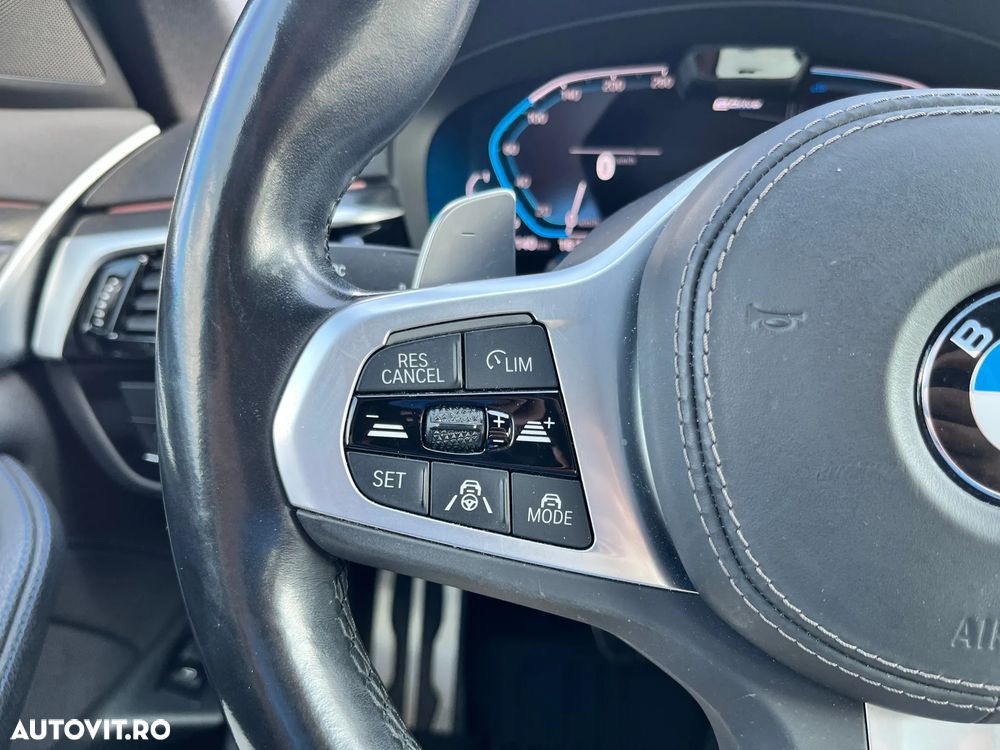 BMW Seria 5 530e xDrive AT PHEV - 18