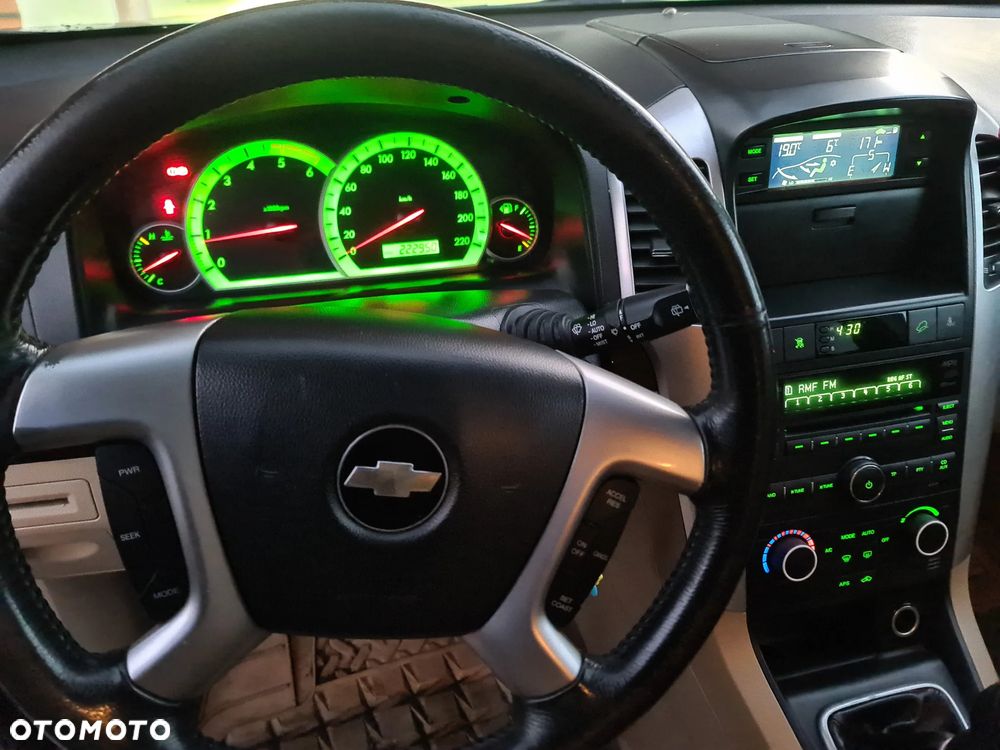 Chevrolet Captiva - 15