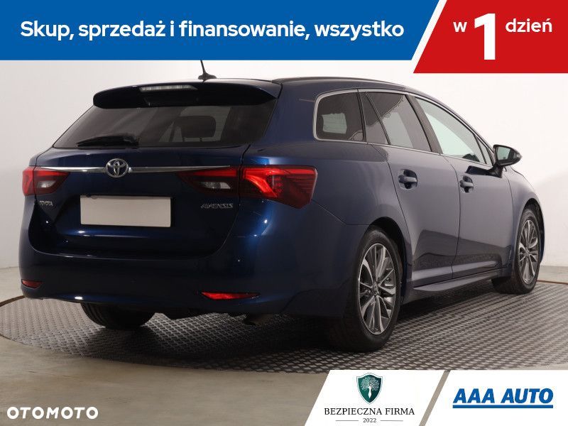 Toyota Avensis - 7