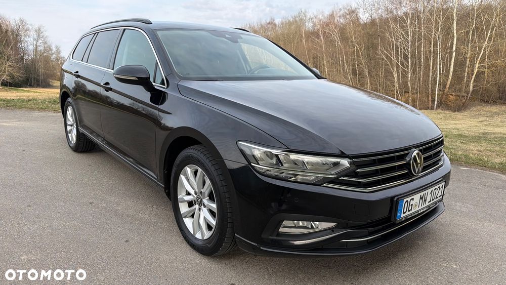 Volkswagen Passat 2.0 TDI SCR DSG - 2