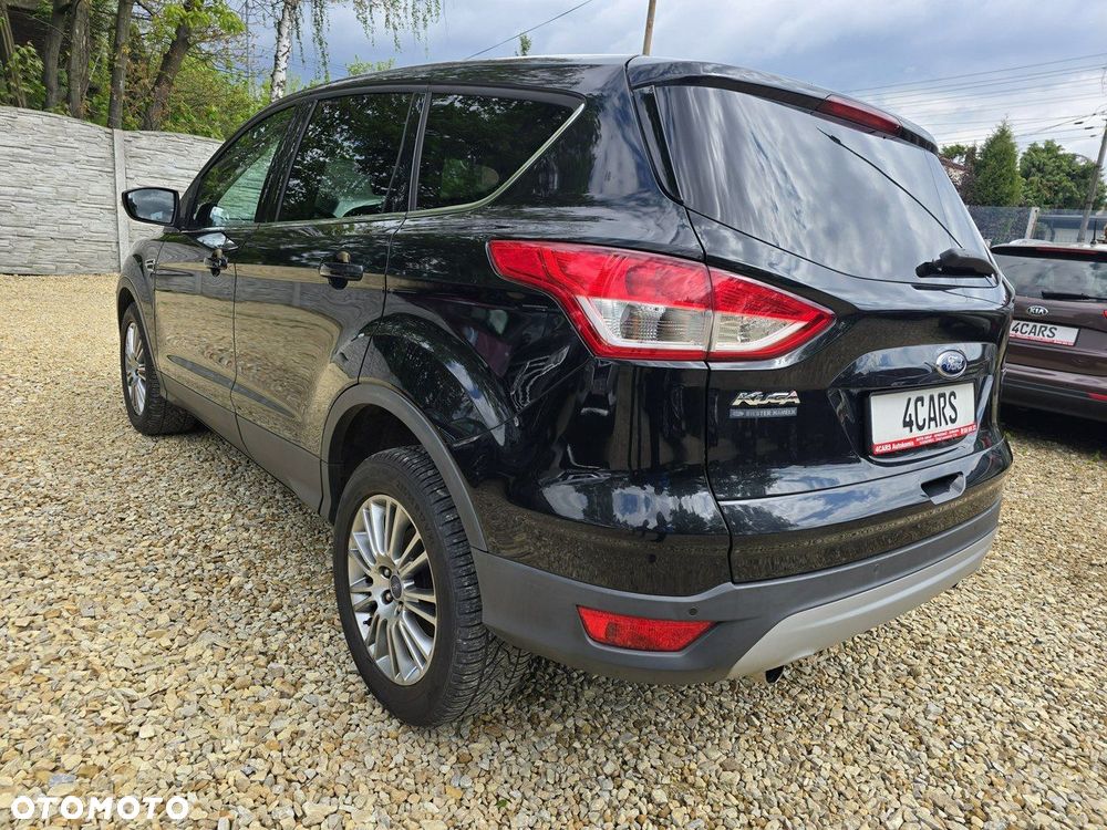 Ford Kuga 1.6 EcoBoost 2x4 Titanium - 4