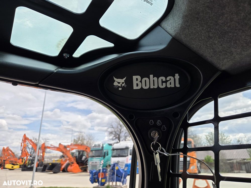 Bobcat S510, NOU 2025, ridica 810kg la 2,7t, ANVELOPE PLINE, Aer conditionat, usa cabina, motor Kubota 50CP, sist hidraulic suplimentar, cupa 1mc, furci, posibilitate leasing 5 ani-PROMOTIE 41.900 EUR+Tva - 16