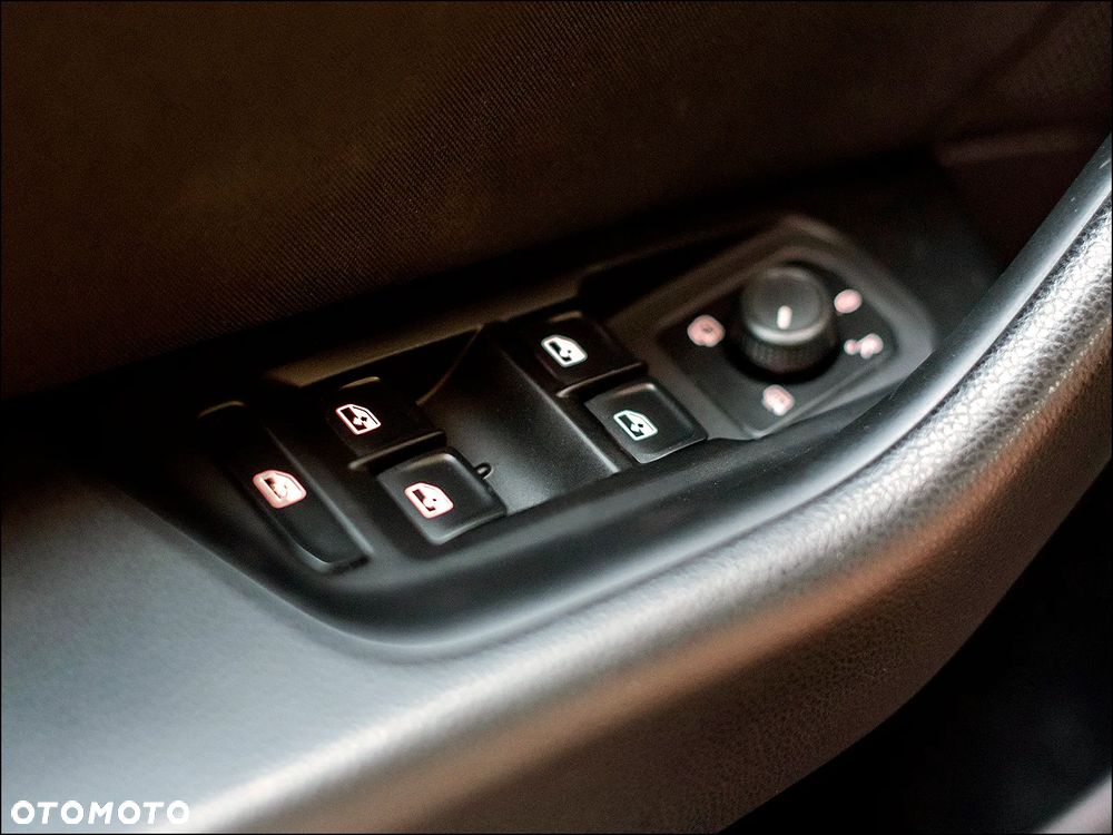 Volkswagen Passat - 29
