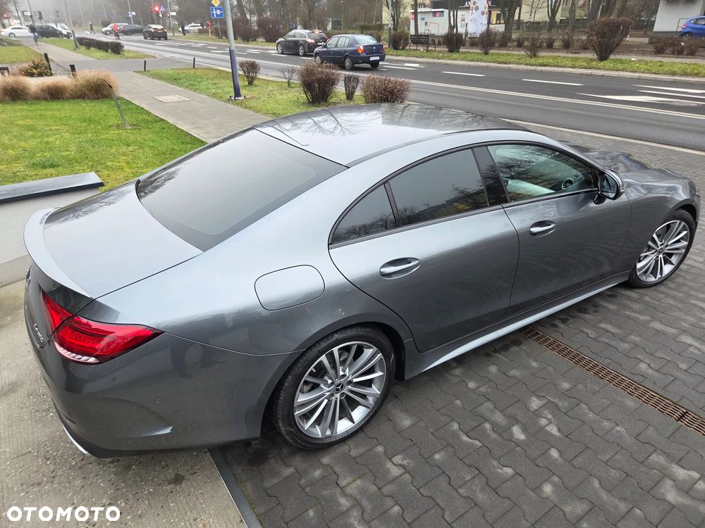 Mercedes-Benz CLS 300 d 4Matic 9G-TRONIC AMG Line - 8