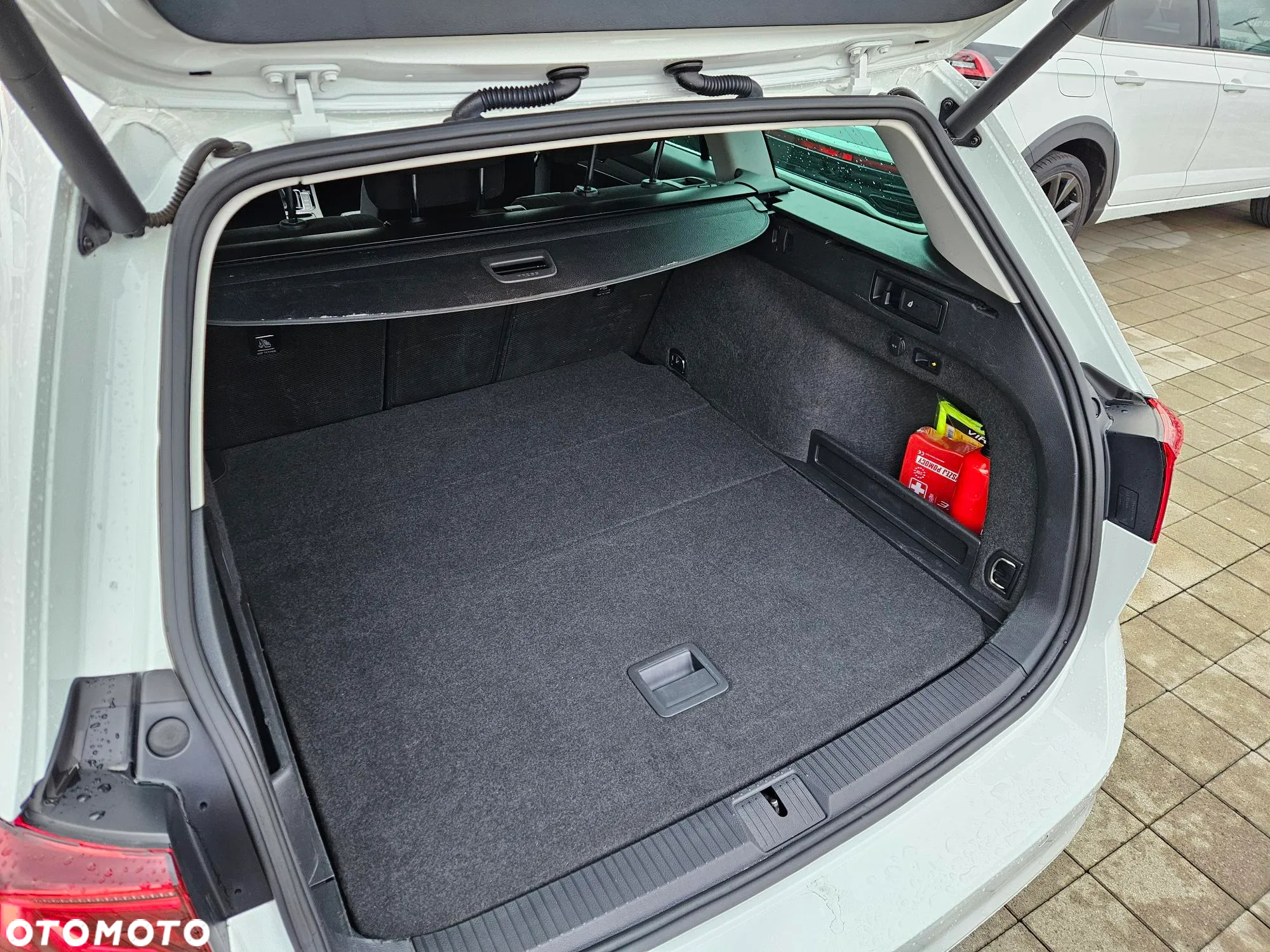 Volkswagen Passat 2.0 TDI Business DSG - 12