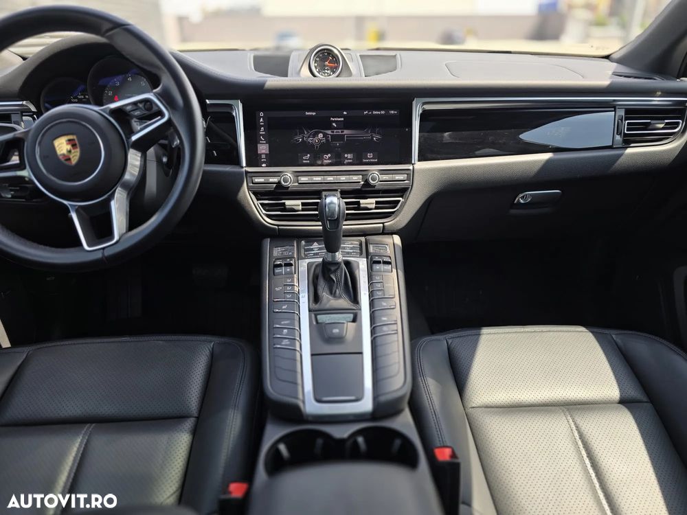 Porsche Macan S - 1